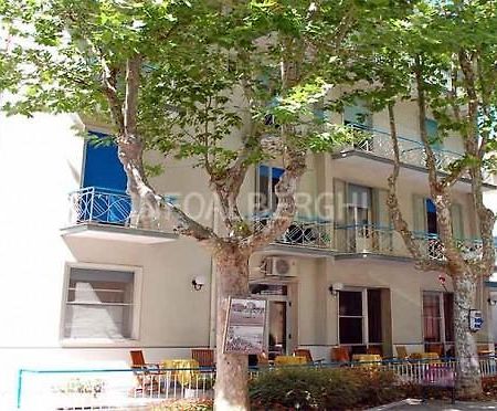בלריה-איגאה מרינה Hotel Villa Dei Platani מראה חיצוני תמונה