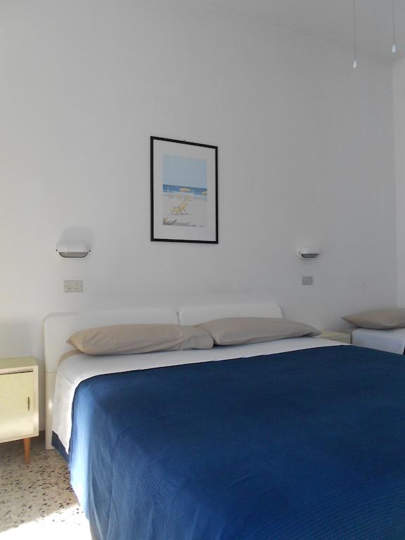 בלריה-איגאה מרינה Hotel Villa Dei Platani חדר תמונה