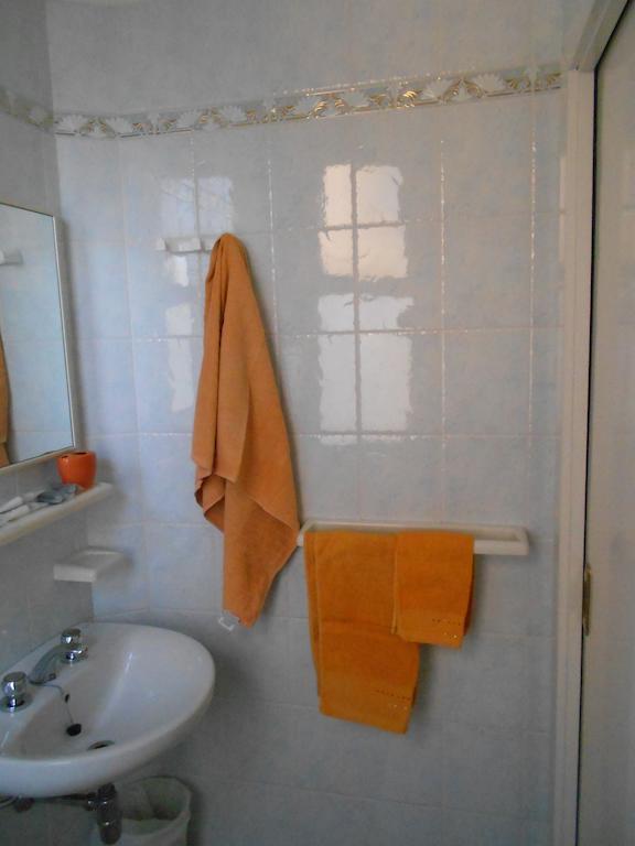 בלריה-איגאה מרינה Hotel Villa Dei Platani חדר תמונה