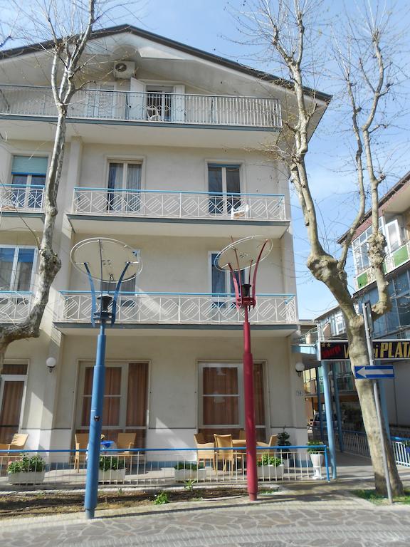 בלריה-איגאה מרינה Hotel Villa Dei Platani מראה חיצוני תמונה
