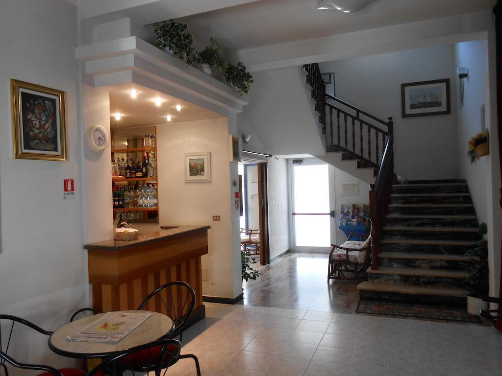 בלריה-איגאה מרינה Hotel Villa Dei Platani מראה חיצוני תמונה