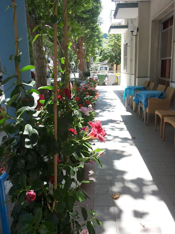 בלריה-איגאה מרינה Hotel Villa Dei Platani מראה חיצוני תמונה